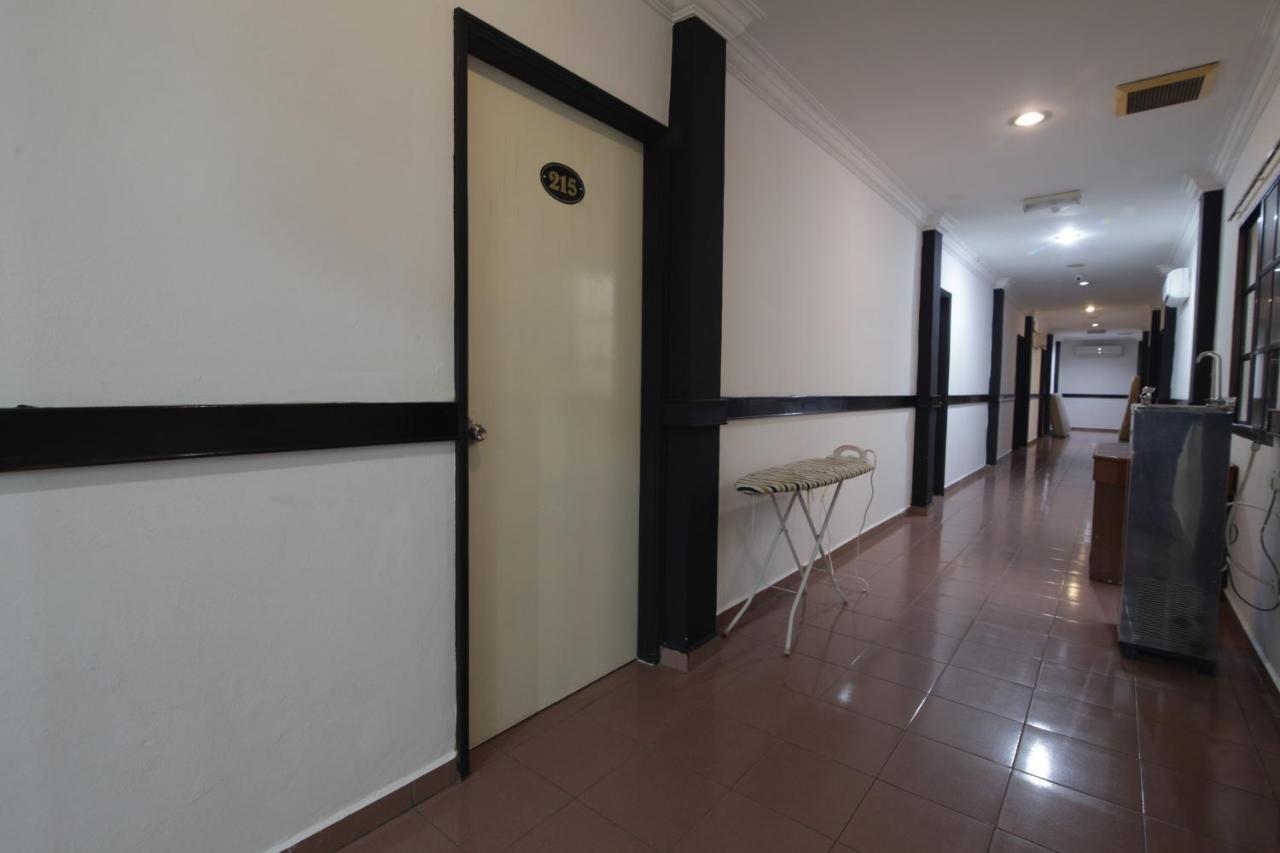 G City Hotel Teluk Intan Exterior photo