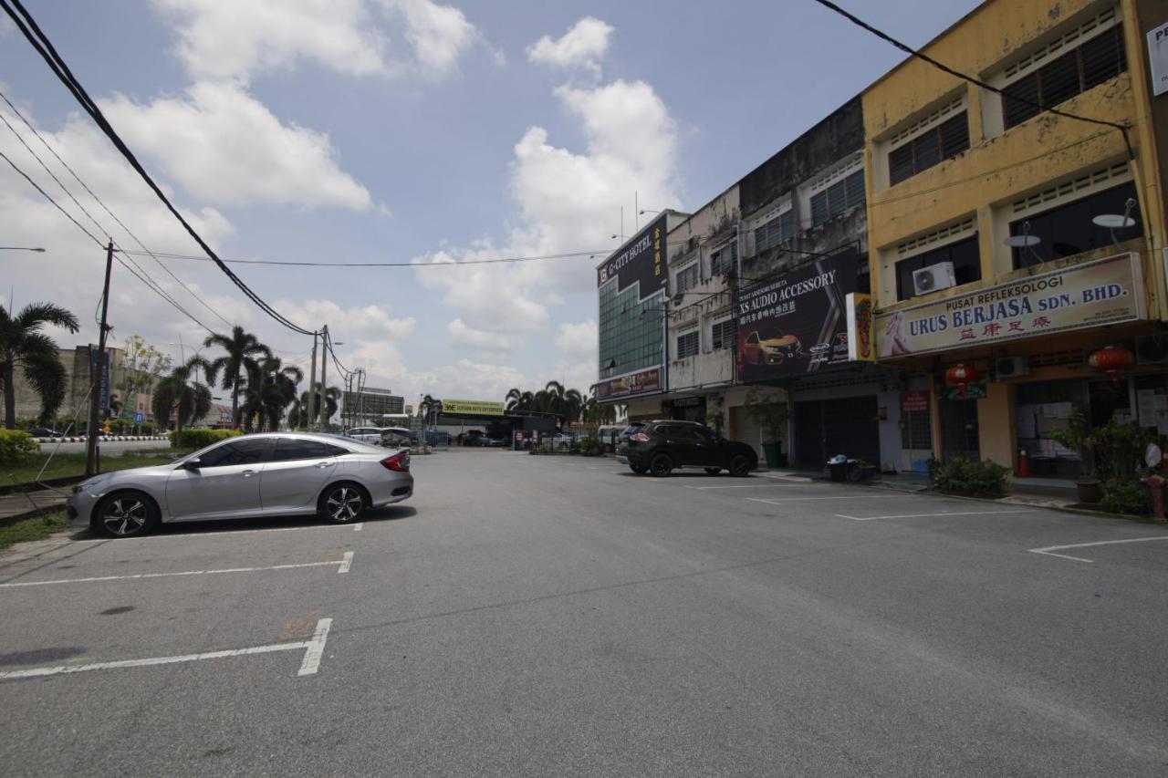 G City Hotel Teluk Intan Exterior photo